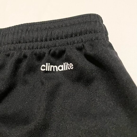 Adidas Kids Boys Shorts Size Small - Picture 8 of 12